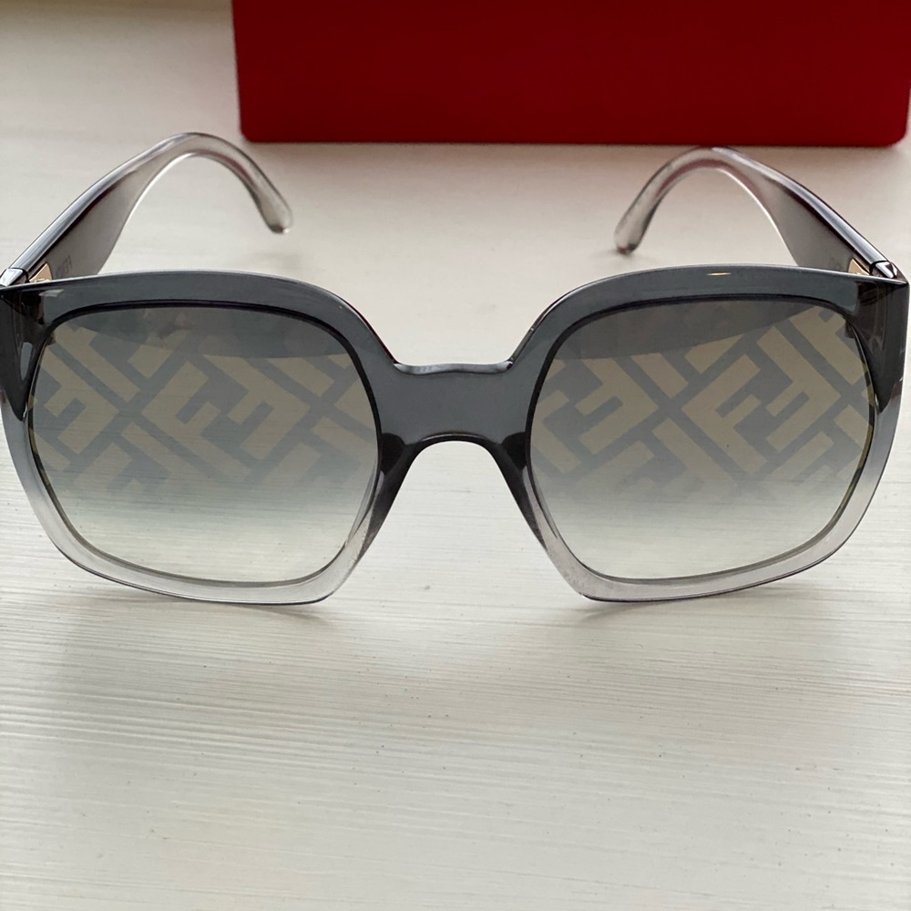 FENDI square sunglasses